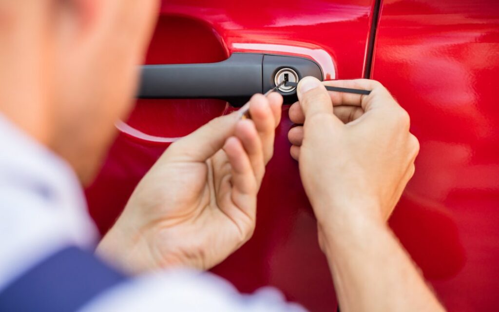 Remember these 5 tips before hiring a locksmith for your car